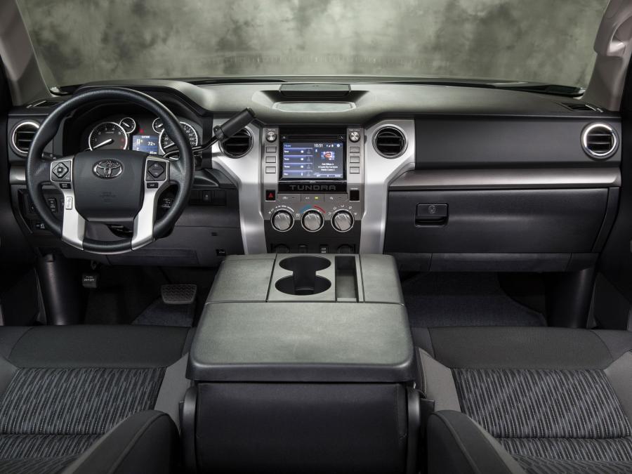  Toyota Tundra Double Cab SR5 by TRD 2013 года  (фото 13 из 18)